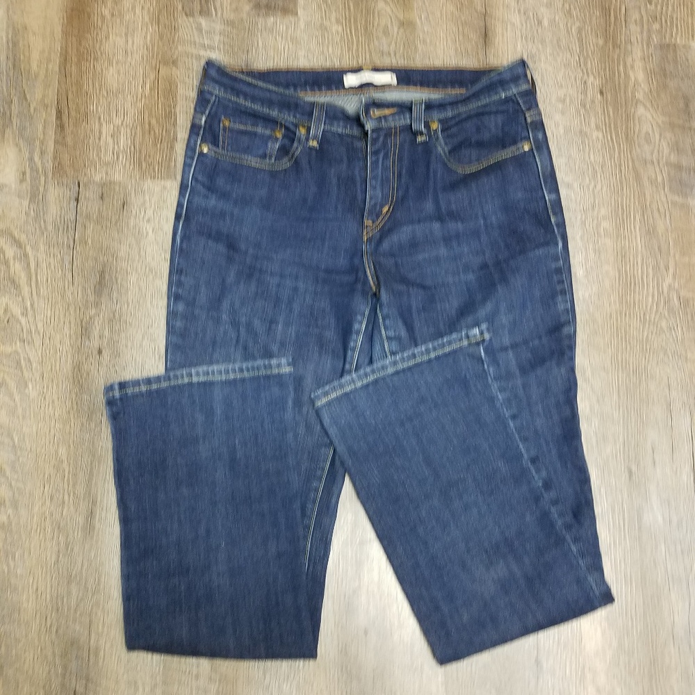 LEVI'S boot cut jeans size 8 medium